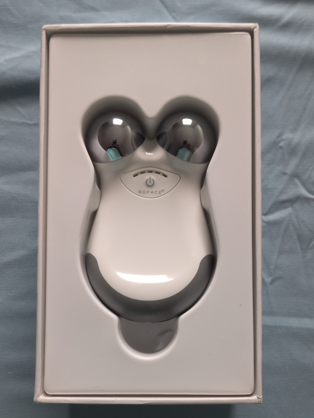 Petite NuFace White Facial Microcurrent Sculpting Device